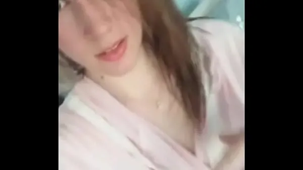 Vroči Young naughty girl masturbating orgasm... (leak video topli filmi