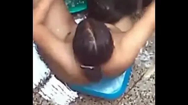 گرم Indian Bathing outdoor nude گرم فلمیں
