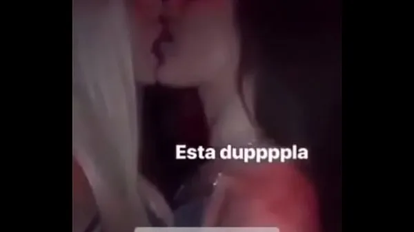 Películas calientes Hermosisima amiga argentina lesbiana en antro y luego siendo follada cálidas
