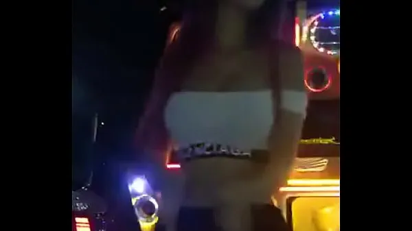 Hotte Hot Thai Strippers Dancing On Cars varme film
