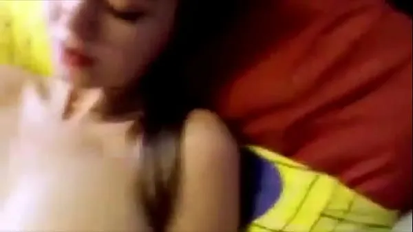Teen with big tits moaning at home -More videos Film hangat yang hangat
