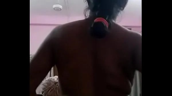 Vroči Doli Bengali indian girl shaking her ass mms video topli filmi