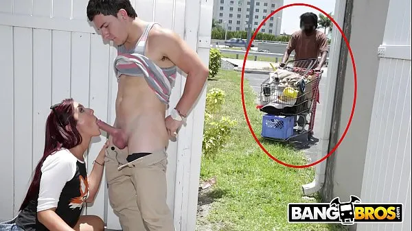 Gorące Homeless dude walks in on cock suckingciepłe filmy