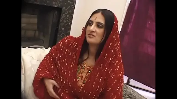 Hotte Indian Bitch at work!!! She loves fuck varme film