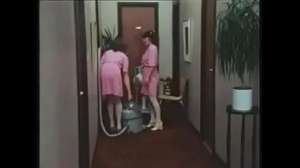 Vroči vintage 70s danish Sex Mad Maids german dub cc79 topli filmi