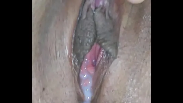 Nóng Wife Shaved pussy letting out creampie Phim ấm áp
