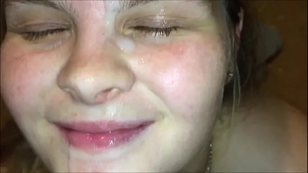Hete Teen babe get recorded by guy Iphone giving amazing blowjob and taking a huge cum facial warme films