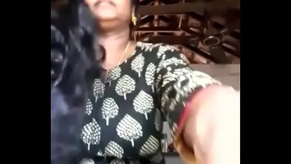 Hotte hot mallu aunty stripping showing juicy tits varme filmer