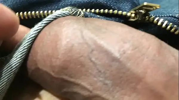 Young big cock boy play with foreskin Films chauds