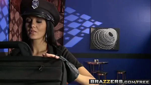 Hotte Big TITS in uniform - (Ava Addams, Rocco Reed) - Tits on Patrol - Brazzers varme filmer