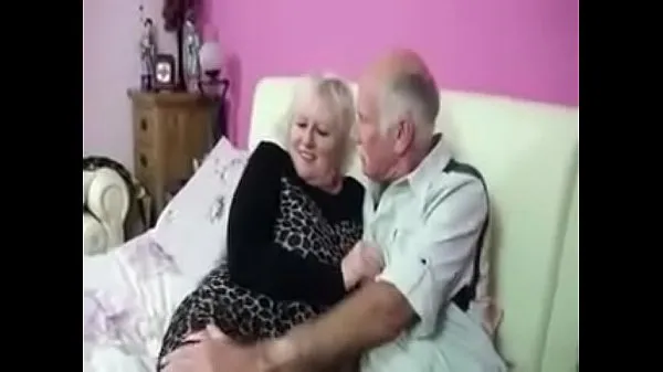 Hotte Old man or woman very painful sex varme film