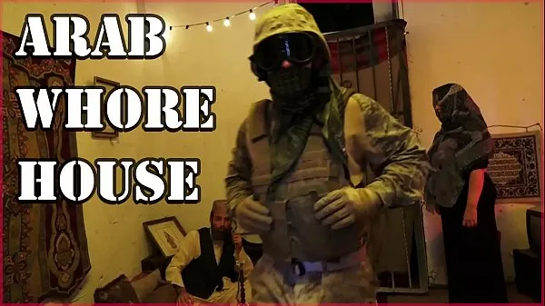Hotte TOUR OF BOOTY - American Soldiers Slinging Dick In An Arab Whorehouse varme filmer