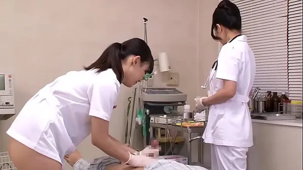 Heiße Japanische Krankenschwestern kümmern sich um Patientenwarme Filme