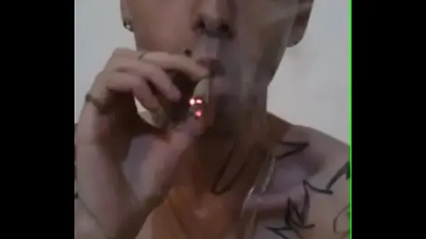 Hete italian boy smoking hot warme films