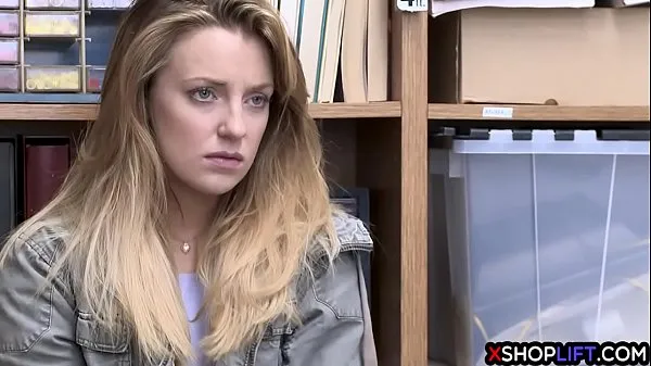 Vroči Blonde petite teen thief got banged in the back office topli filmi