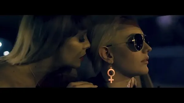 Amazing Lesbian Scene featuring Kenna James and Cherie DeVille (GirlCore) High Production Filem hangat panas