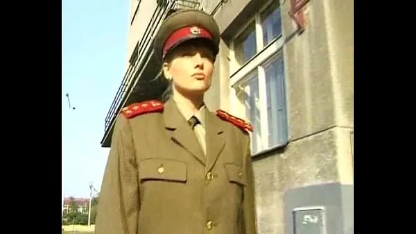 Vroči Girls in uniform vol 2 scene 1 topli filmi