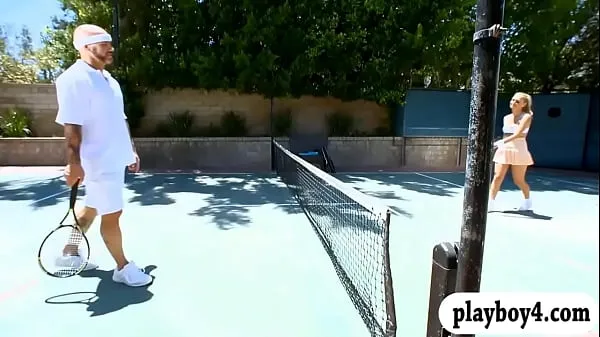 Huge boobs blondie banged after playing tennis outdoors Filem hangat panas