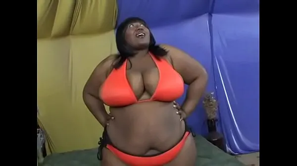 گرم Fat black Ms Squeez'em can take a cock better than some skinny bitch گرم فلمیں
