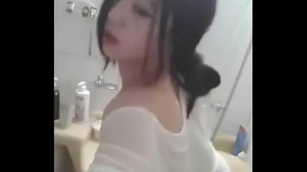 Kuumia masturbating with a bathroom lock lämpimiä elokuvia