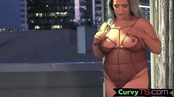 गर्म Mature chubby trans pleasures herself गर्म फिल्में