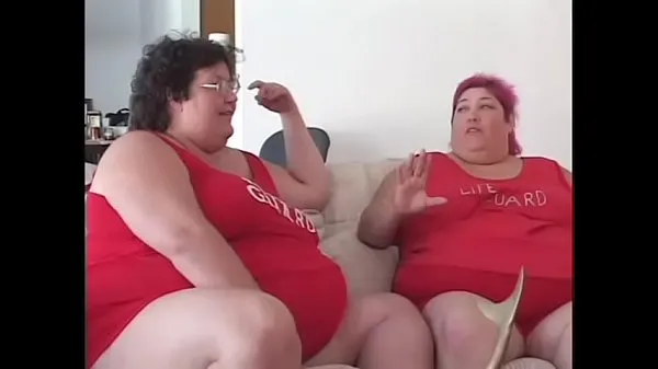 Καυτές Fat bellied chick in red uniform Zazie Jeanette rides one long stick ζεστές ταινίες