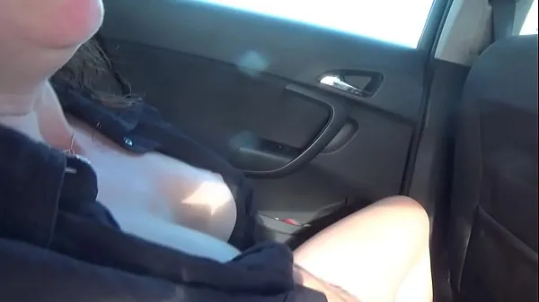 FUCKING A BITCH IN THE CAR Film hangat yang hangat