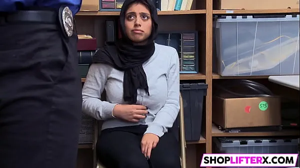 Gorące Hijab Wearing Muslim Ella Knox Gets Dickedciepłe filmy
