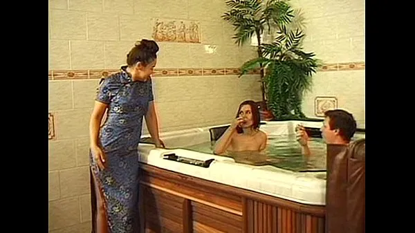 Kuumia pootje baden (playing in bathtub lämpimiä elokuvia