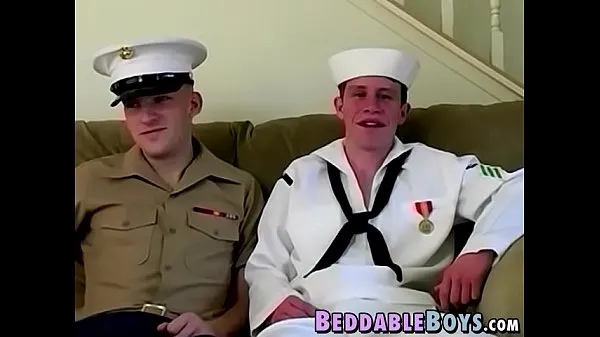 Hotte Uniformed twinks ass fucking and sucking varme film