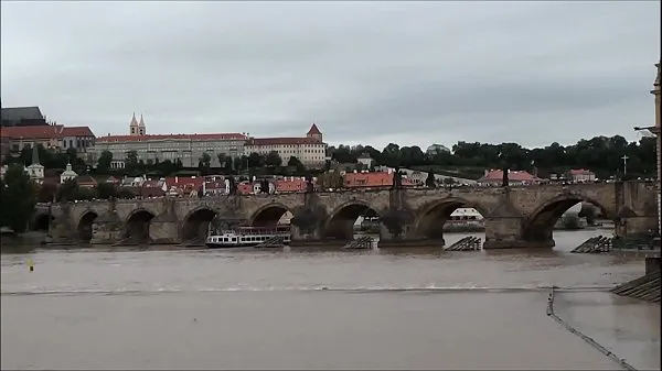 뜨거운 Charles Bridge in Prague 따뜻한 영화