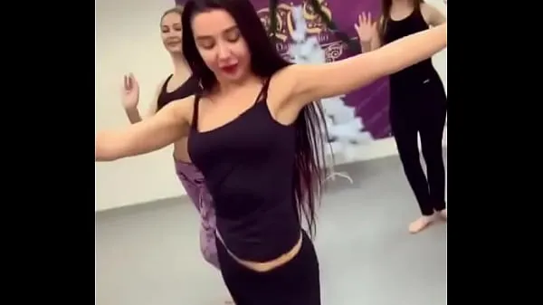 热Belly dance gym from one girl Haija to the other温暖的电影