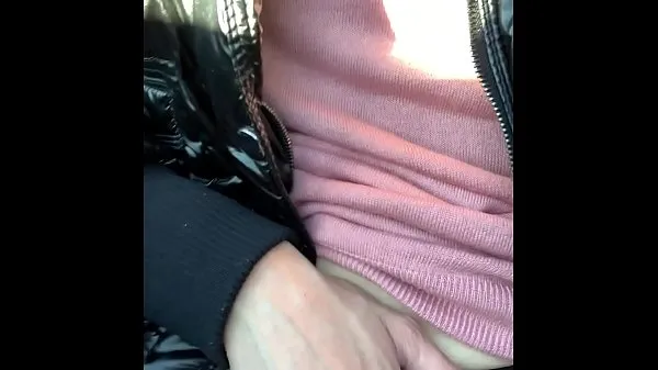 Hotte I have a craving to masturbate in the car like a slut varme film