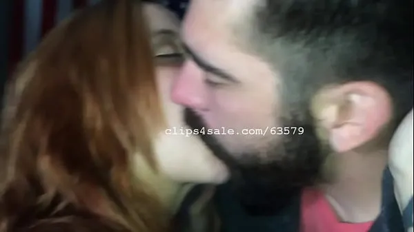 गर्म Aaron and Casey Kissing गर्म फिल्में