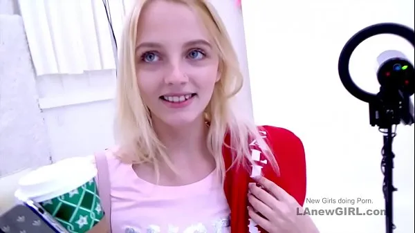 Heta Sexy 20yo blonde fucks at modeling audition varma filmer