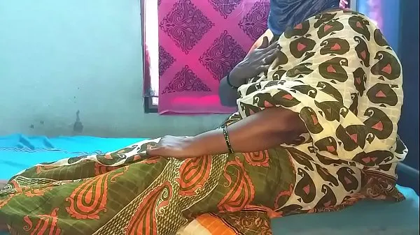 Heta horny north indian desi mature girl show boobs ass holes pussy holes on webcam varma filmer