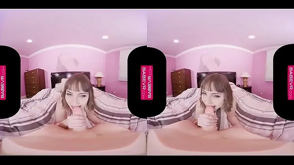 Sıcak Tantalizing Jenna Sativa plays deep inside her pussy for you in VR Sıcak Filmler