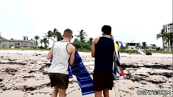 Καυτές Gay beach boys ζεστές ταινίες