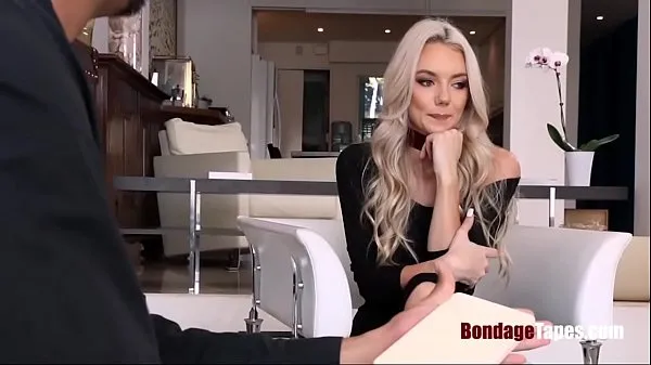 Vroči This blonde is t. by her DOM- BONDAGE topli filmi