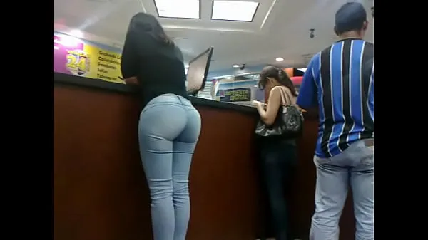Big booty brunette in jeans at Orinokia Mall Part 2 Filem hangat panas
