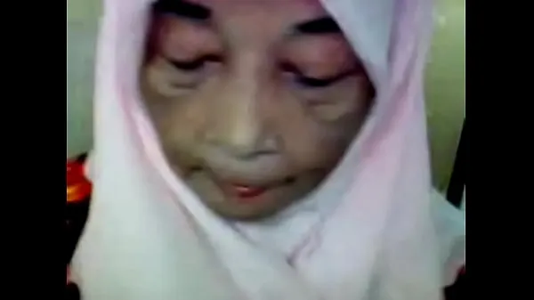 Nóng Malaysian Granny Blowjob Phim ấm áp