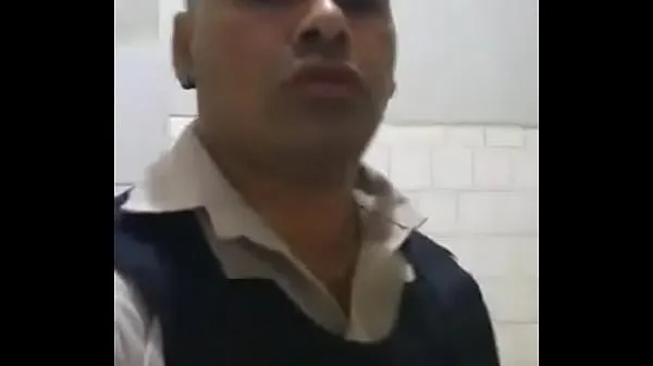 गर्म PM Jacking Off During Service गर्म फिल्में