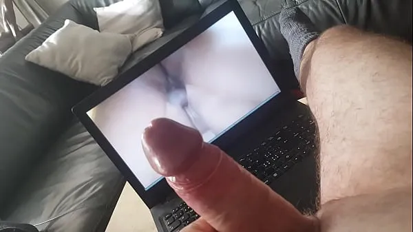 Getting hot, watching porn videos Film hangat yang hangat