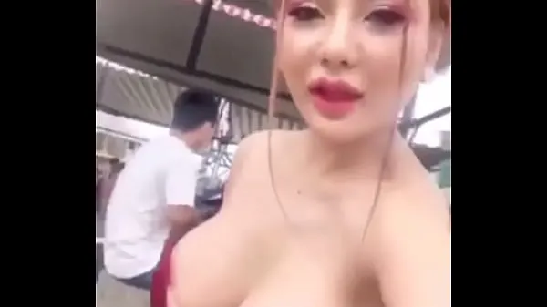 Quente Hot girl shows boobs Filmes quentes