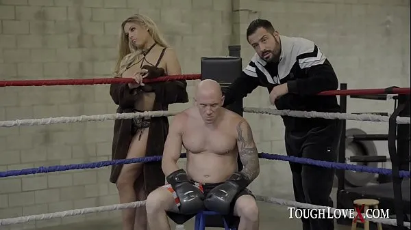 Sıcak Priest boxing to win a hot busty blonde for a prize Sıcak Filmler