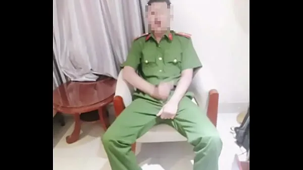 Hete Vietnamese police cock | | See also warme films
