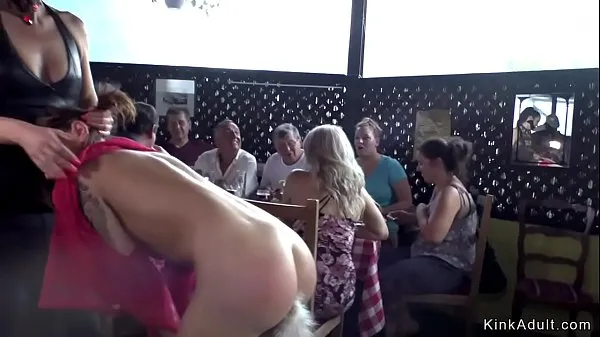 Καυτές Lesbians fucking in public restaurant ζεστές ταινίες