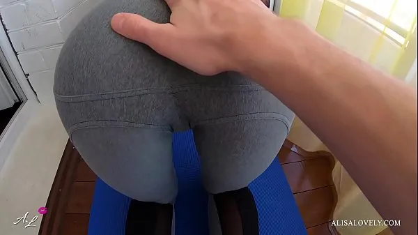 Hotte Fit Teen Takes Hard Doggystyle and Cum om Big Ass in Yoga Pants varme film
