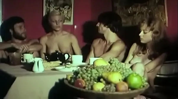 뜨거운 2 Suedoises a Paris - 1976 따뜻한 영화