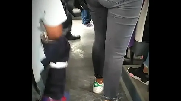Menő Big butts on the bus Venezuelan vs Peruvian meleg filmek